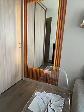 FridaKlein online show from October 2025 07:23:02 PM