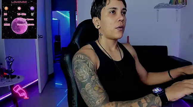 ZhoeStrong online show from January 2025 04:22:02 AM