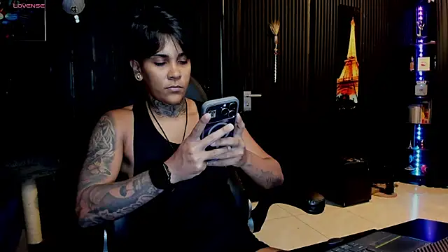 ZhoeStrong online show from September 2025 10:20:01 PM