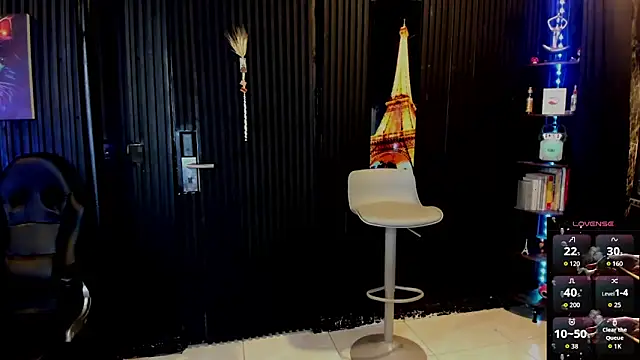 ZhoeStrong online show from September 2025 12:15:01 AM