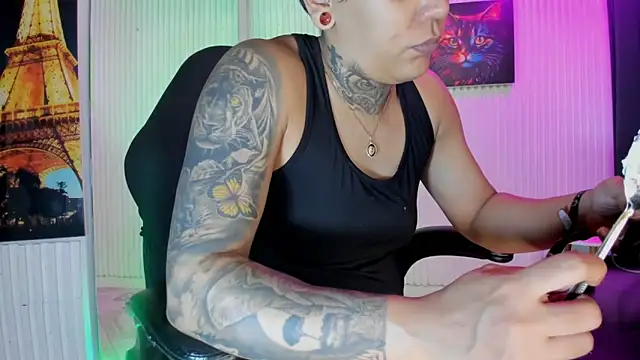 ZhoeStrong online show from May 2026 10:17:02 PM