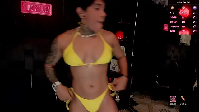 ZhoeStrong online show from July 2026 12:45:02 AM