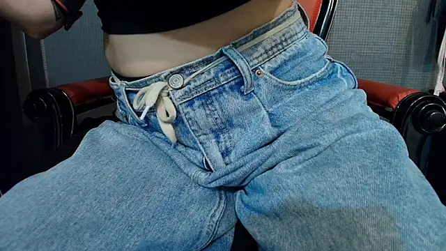 LusstCruella online show from February 2025 02:13:01 PM