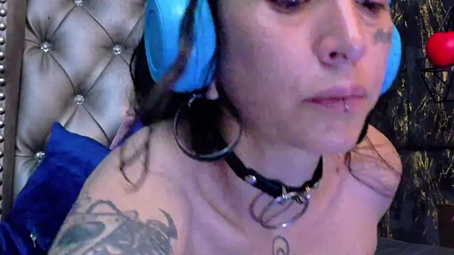 Snapshot of LusstCruella chatting on April 2026 01:15:01 PM LusstCruella online show from April 2026 01:15:01 PM