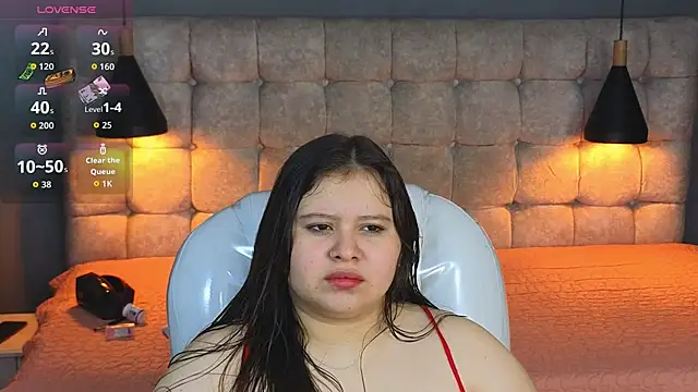 Laia and Aloby online show from September 2025 10:42:01 PM