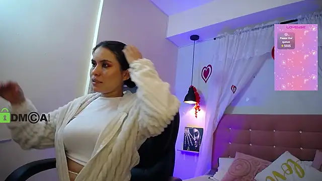 natasha  jackson online show from March 2025 01:07:01 PM