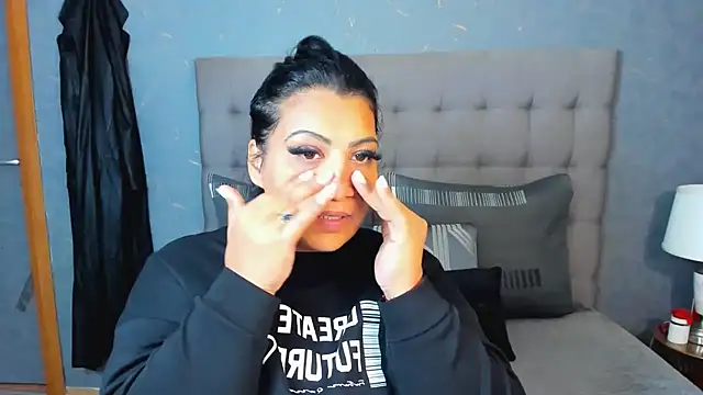 AmyCubes online show from October 2025 04:26:01 PM