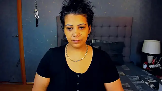 AmyCubes online show from November 2025 06:16:02 AM