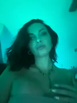 Snapshot of xphoenixrileyx chatting on October 2025 04:43:01 AM xphoenixrileyx online show from October 2025 04:43:01 AM