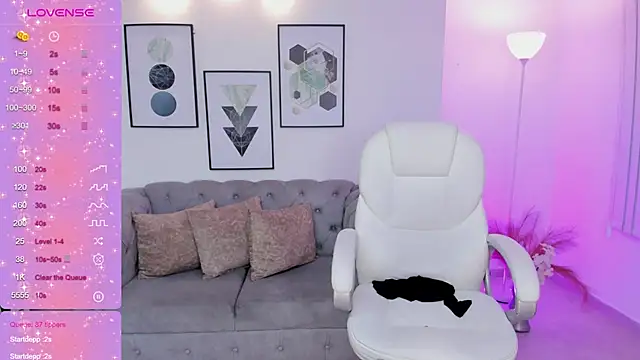 Snapshot of kendaall_jenner_ chatting on December 2024 06:55:02 AM kendaall jenner online show from December 2024 06:55:02 AM