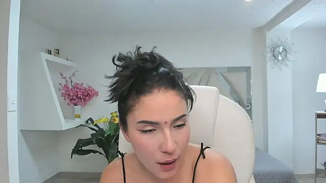 Snapshot of kendaall_jenner_ chatting on February 2025 07:36:02 AM kendaall jenner online show from February 2025 07:36:02 AM