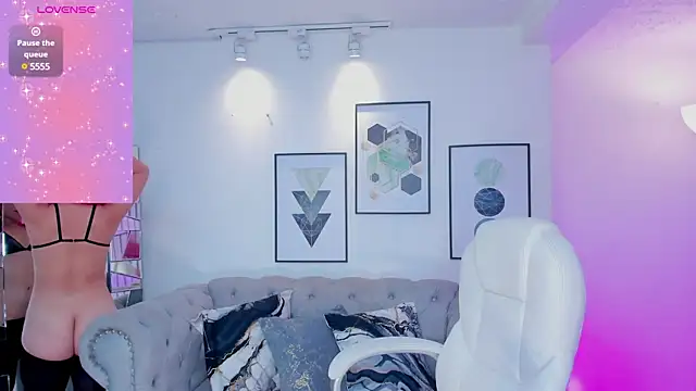 Snapshot of kendaall_jenner_ chatting on March 2025 05:25:01 AM kendaall jenner online show from March 2025 05:25:01 AM