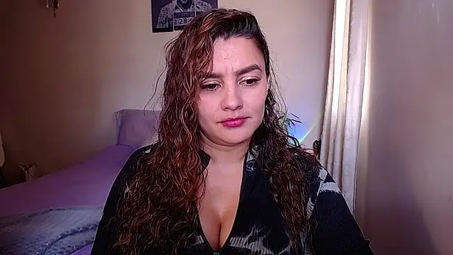 Lu perez online show from January 2025 08:00:01 PM