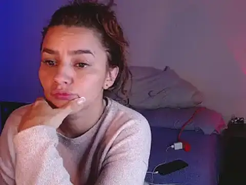 Lu perez online show from February 2025 12:25:02 AM