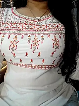 Rina777o online show from June 2026 05:37:01 PM