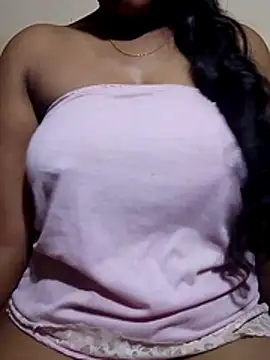 Snapshot of Diwya69 chatting on December 2025 07:32:01 PM Diwya69 online show from December 2025 07:32:01 PM