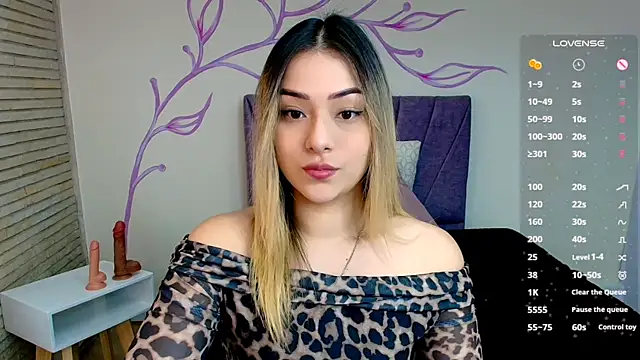 Snapshot of DahliaMoore chatting on December 2024 12:08:02 PM DahliaMoore online show from December 2024 12:08:02 PM