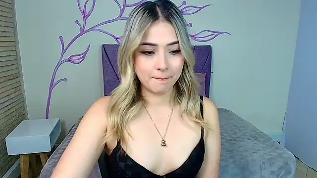 Snapshot of DahliaMoore chatting on February 2025 07:52:02 PM DahliaMoore online show from February 2025 07:52:02 PM