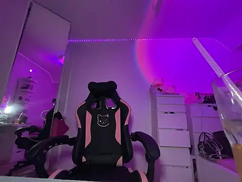 Snapshot of Julamayana chatting on December 2024 06:24:02 PM Julamayana online show from December 2024 06:24:02 PM