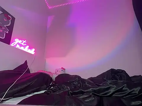 Snapshot of Julamayana chatting on March 2025 09:10:02 PM Julamayana online show from March 2025 09:10:02 PM