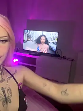 Snapshot of Julamayana chatting on October 2025 06:23:01 PM Julamayana online show from October 2025 06:23:01 PM