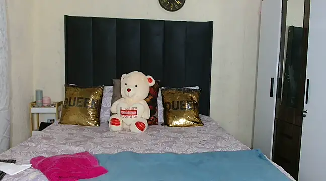 quenliyasa online show from March 2025 07:37:02 PM