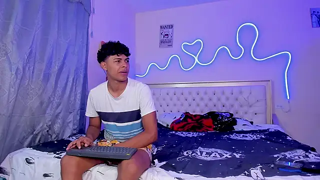 dafnezahiraa  online show from September 2025 03:30:02 AM