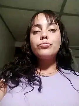 lucylovles online show from February 2026 07:48:01 AM