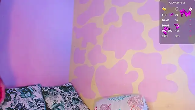 Snapshot of Crystal_channel1 chatting on March 2025 03:18:02 AM Crystal channel1 online show from March 2025 03:18:02 AM