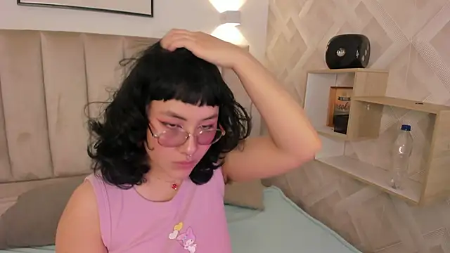 Snapshot of Haru_Bonny chatting on January 2026 07:26:01 PM Haru Bonny online show from January 2026 07:26:01 PM