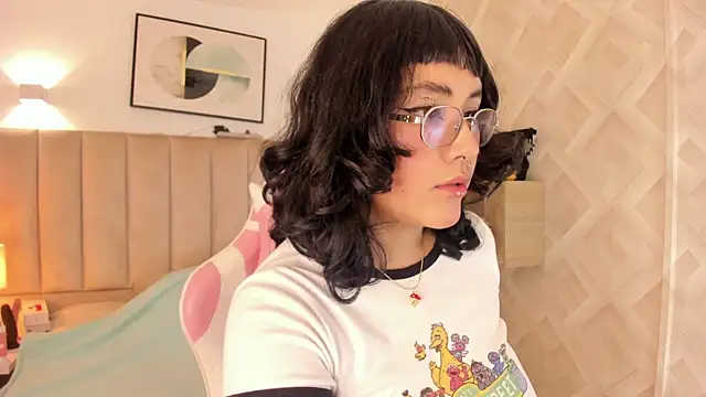 Snapshot of Haru_Bonny chatting on February 2026 08:45:02 PM Haru Bonny online show from February 2026 08:45:02 PM