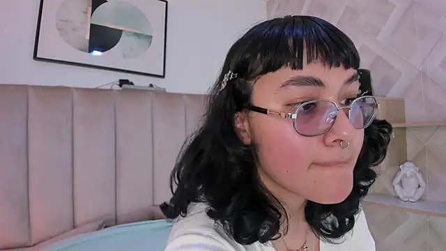 Snapshot of Haru_Bonny chatting on February 2026 08:17:02 PM Haru Bonny online show from February 2026 08:17:02 PM