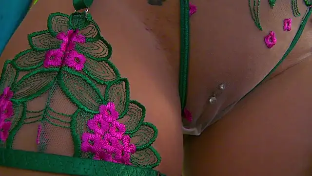 Foxxxy MILF online show from June 2026 03:51:02 AM