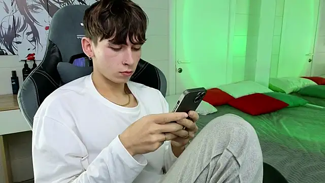 Bad Boy9996 online show from December 2024 12:59:02 AM