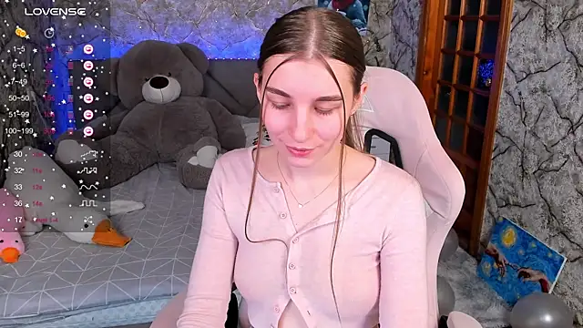 Snapshot of _flowersweeet_ chatting on January 2026 02:54:02 PM flowersweeet online show from January 2026 02:54:02 PM