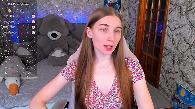 Snapshot of _flowersweeet_ chatting on January 2026 04:22:01 PM flowersweeet online show from January 2026 04:22:01 PM