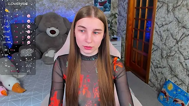 Snapshot of _flowersweeet_ chatting on February 2026 04:44:01 PM flowersweeet online show from February 2026 04:44:01 PM