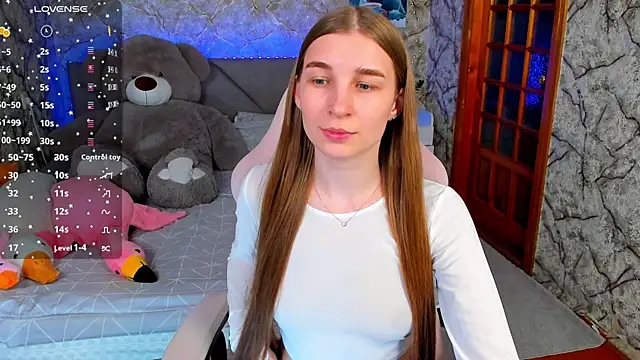 Snapshot of _flowersweeet_ chatting on April 2026 09:23:01 PM flowersweeet online show from April 2026 09:23:01 PM