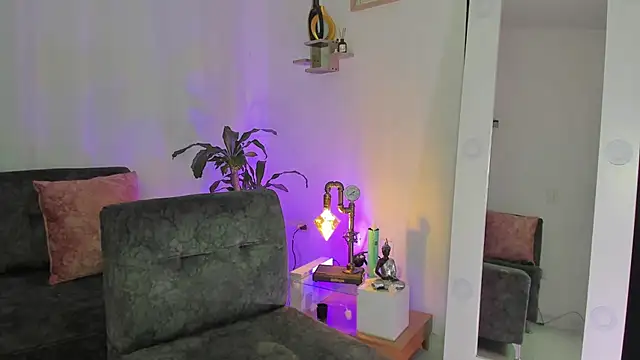 Alaia Love77 online show from February 2025 09:59:01 PM