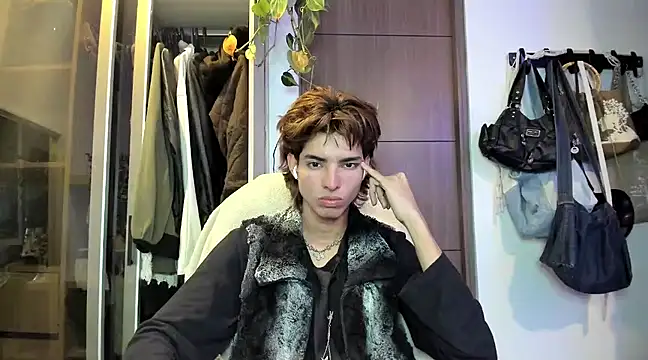 santy-kitty online show from January 2025 01:09:02 AM