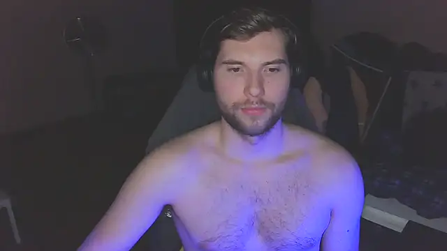 Snapshot of Ironman220 chatting on March 2025 06:23:02 PM Ironman220 online show from March 2025 06:23:02 PM