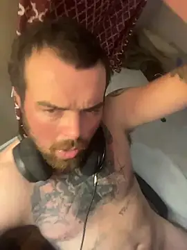 Snapshot of BigBaby964 chatting on November 2025 07:00:01 AM BigBaby964 online show from November 2025 07:00:01 AM