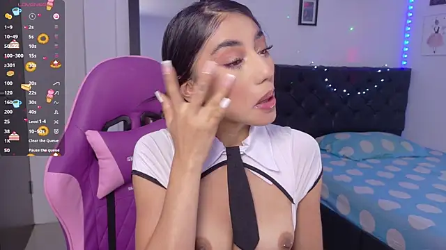 JulietaCheerr online show from March 2026 01:17:01 PM