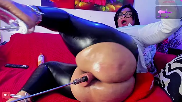 Venus R0se online show from March 2025 08:54:01 PM