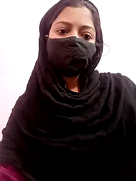 Snapshot of Mahi_Baby25 chatting on January 2026 05:32:01 AM Mahi Baby25 online show from January 2026 05:32:01 AM