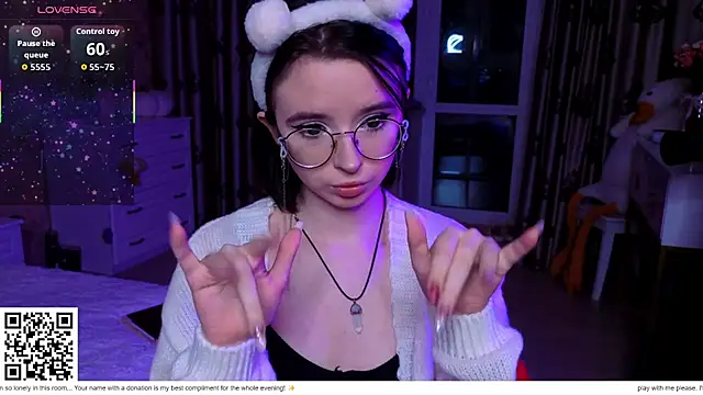 Snapshot of Nora_Failure chatting on February 2026 12:34:01 PM Nora Failure online show from February 2026 12:34:01 PM