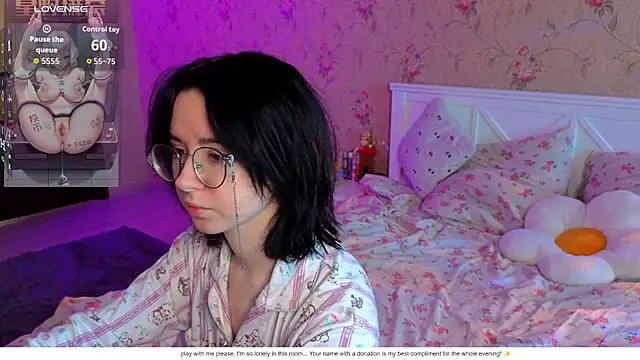 Snapshot of Nora_Failure chatting on April 2026 12:21:01 PM Nora Failure online show from April 2026 12:21:01 PM