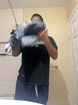 zaico892 online show from February 2026 11:43:02 AM