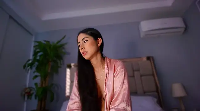 auroracaruso11 online show from January 2025 08:56:02 PM