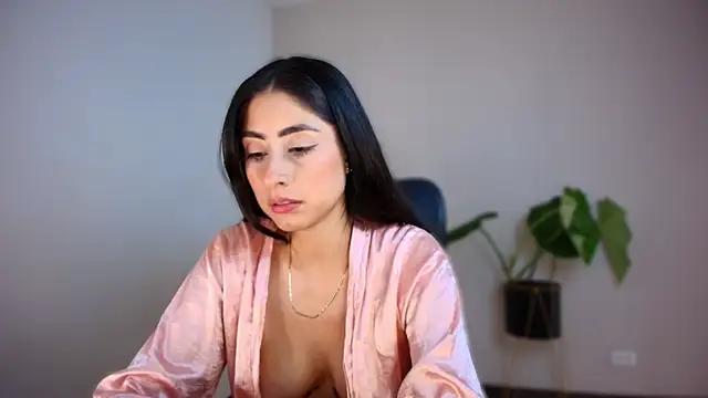 auroracaruso11 online show from December 2025 08:57:02 PM